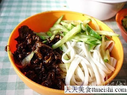 炸醬面菜譜圖片