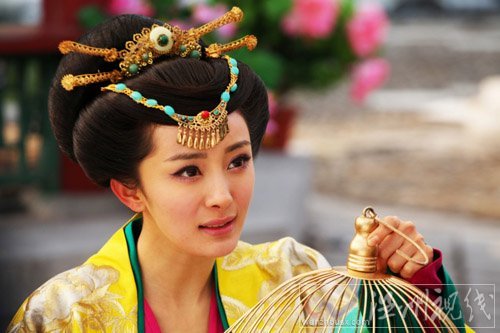 楊冪《美人天下》中全裸洗澡：很刺激也很過癮