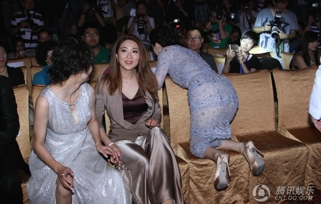 范冰冰透視裙露肥臀