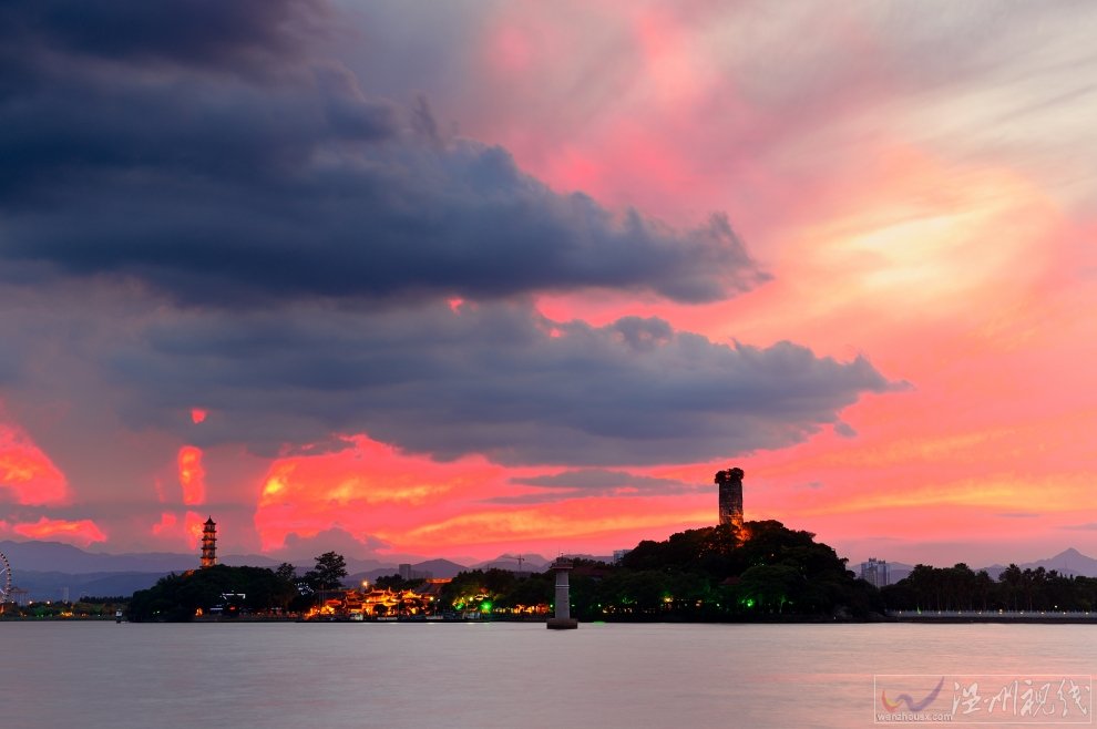 江心嶼晚霞：絕美晚霞映江心