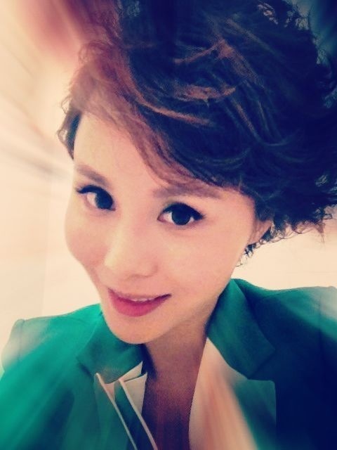 央視女主播朱曉琳圖片