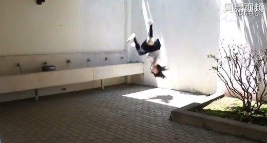 忍者學(xué)生妹跑酷