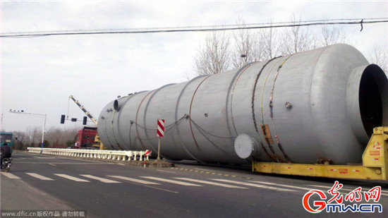 南京百噸巨物圖片