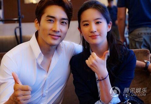 劉亦菲譜異國戀