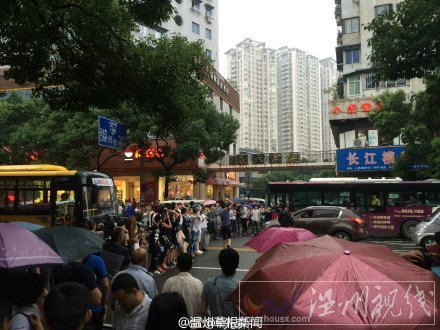 人民路攔路討薪