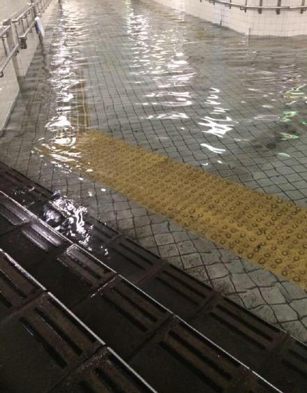 第18號(hào)臺(tái)風(fēng)艾濤登陸日本