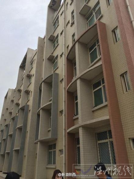 宿舍樓下現棄嬰