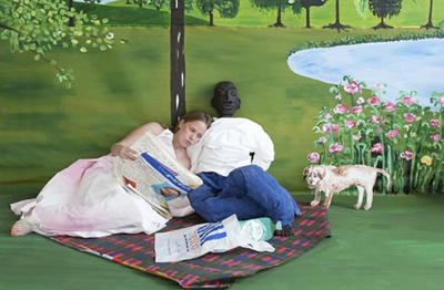 女子制作幻想男友 外國(guó)女藝術(shù)家