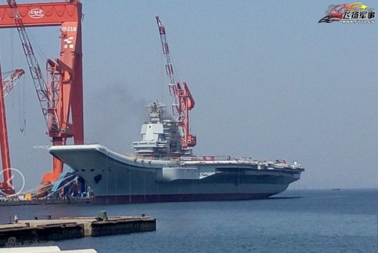 國產(chǎn)航母冒黑煙
