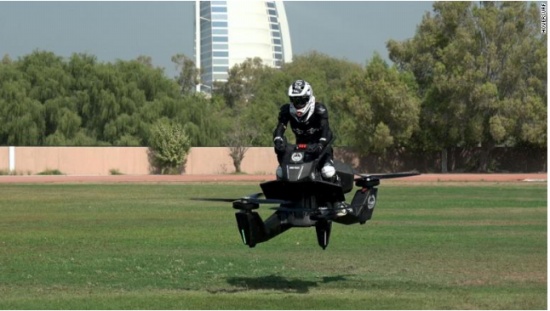 飛行摩托升空5米