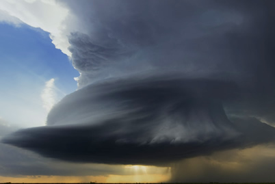 臺風和龍卷風的區別 臺風和龍卷風哪個厲害