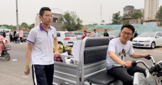 衡水中學(xué)學(xué)霸張錫峰高考后婉拒采訪