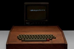 史蒂夫喬布斯手工打造的蘋果電腦可能60萬(wàn)美元拍賣