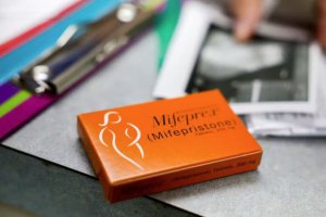 墮胎藥制造商在阻止