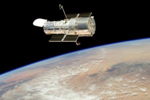 1990年發(fā)射的哈勃太空望遠(yuǎn)鏡即將退役