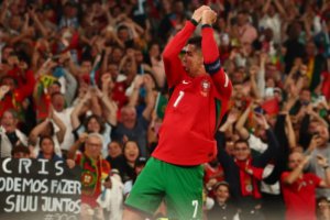 葡萄牙憑借C羅職業(yè)生涯第901粒進(jìn)球擊敗蘇格蘭