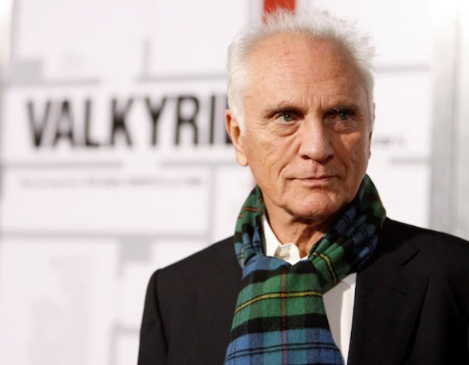 特倫斯&middot;斯坦普(TerenceStamp)曾師從古典時期一些最有經驗的演員