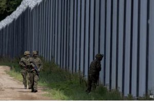 俄羅斯襲擊烏克蘭邊境后波蘭關(guān)閉機(jī)場并緊急出動(dòng)戰(zhàn)