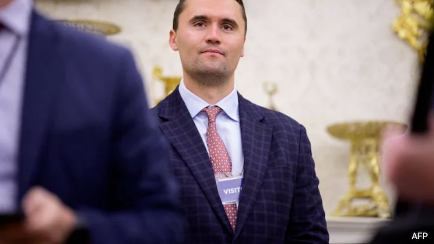 右翼青年活動家查理&middot;柯克周三在美國一所大學被槍殺